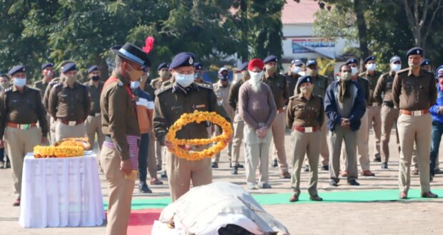 दून पुलिस ने राजकीय सम्मान के साथ किया एसआई बलवंत का अंतिम संस्कार