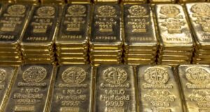 2296 करोड़ बैंको को चुना लगाने वाले पारेख एल्यूमिनेक्स लिमिटेड के यहां ED के छापे में 91.5 किलो सोना और 340 किलो चांदी बरामद